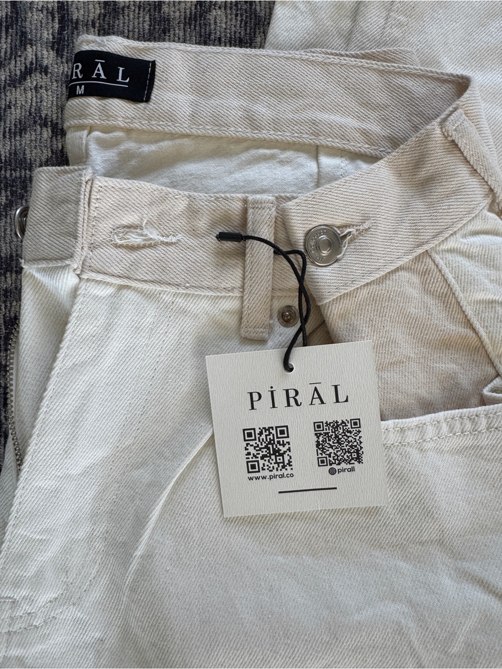 NWT Piral tri-fold jeans two-tone cream sz medium - Picture 8 of 10